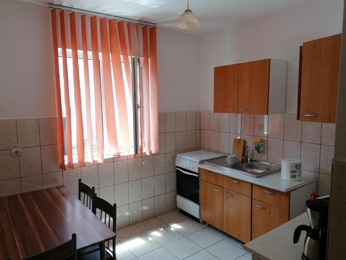 Dms Family House Hostel Eforie Sud  Bagian luar foto