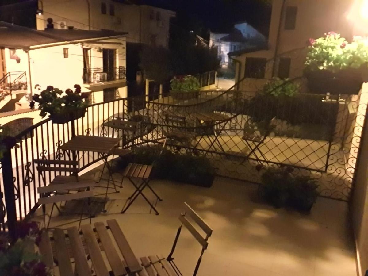 Dms Family House Hostel Eforie Sud  Bagian luar foto