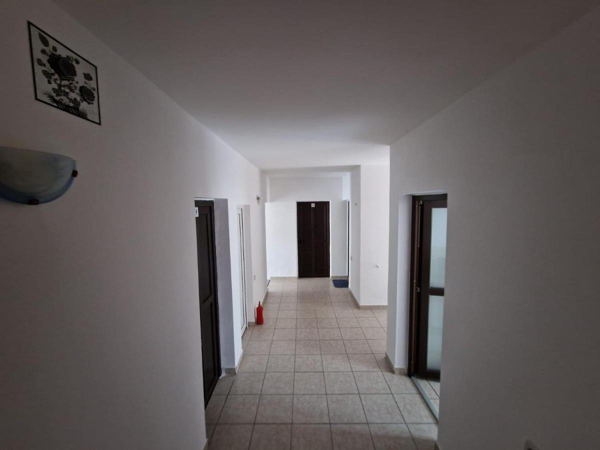 Dms Family House Hostel Eforie Sud  Bagian luar foto